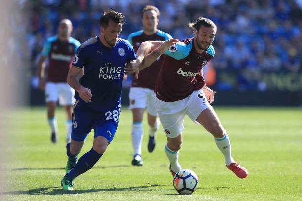 在羽毛球比 在羽毛球比