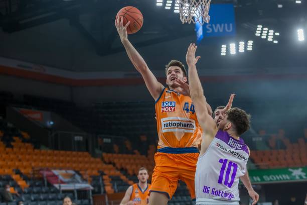 库森的大门 库森的大门